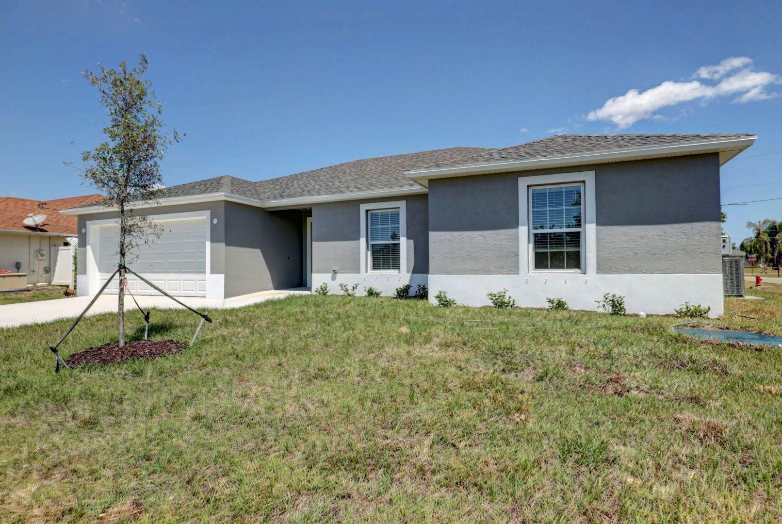 537 Southwest Aster Road Port St. Lucie, FL 34953 - Photo 3 of 55 03_3j0a4789_90_91_92_93