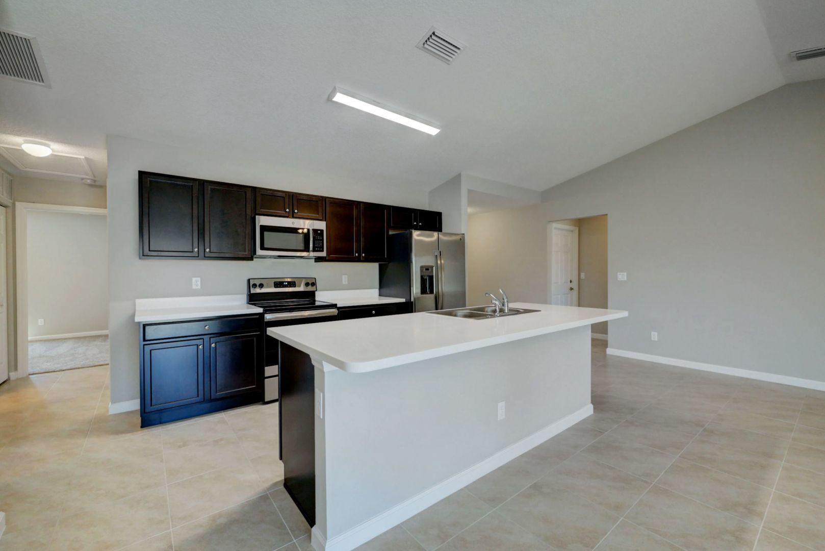 537 Southwest Aster Road Port St. Lucie, FL 34953 - Photo 6 of 55 06_3j0a4819_20_21_22_23