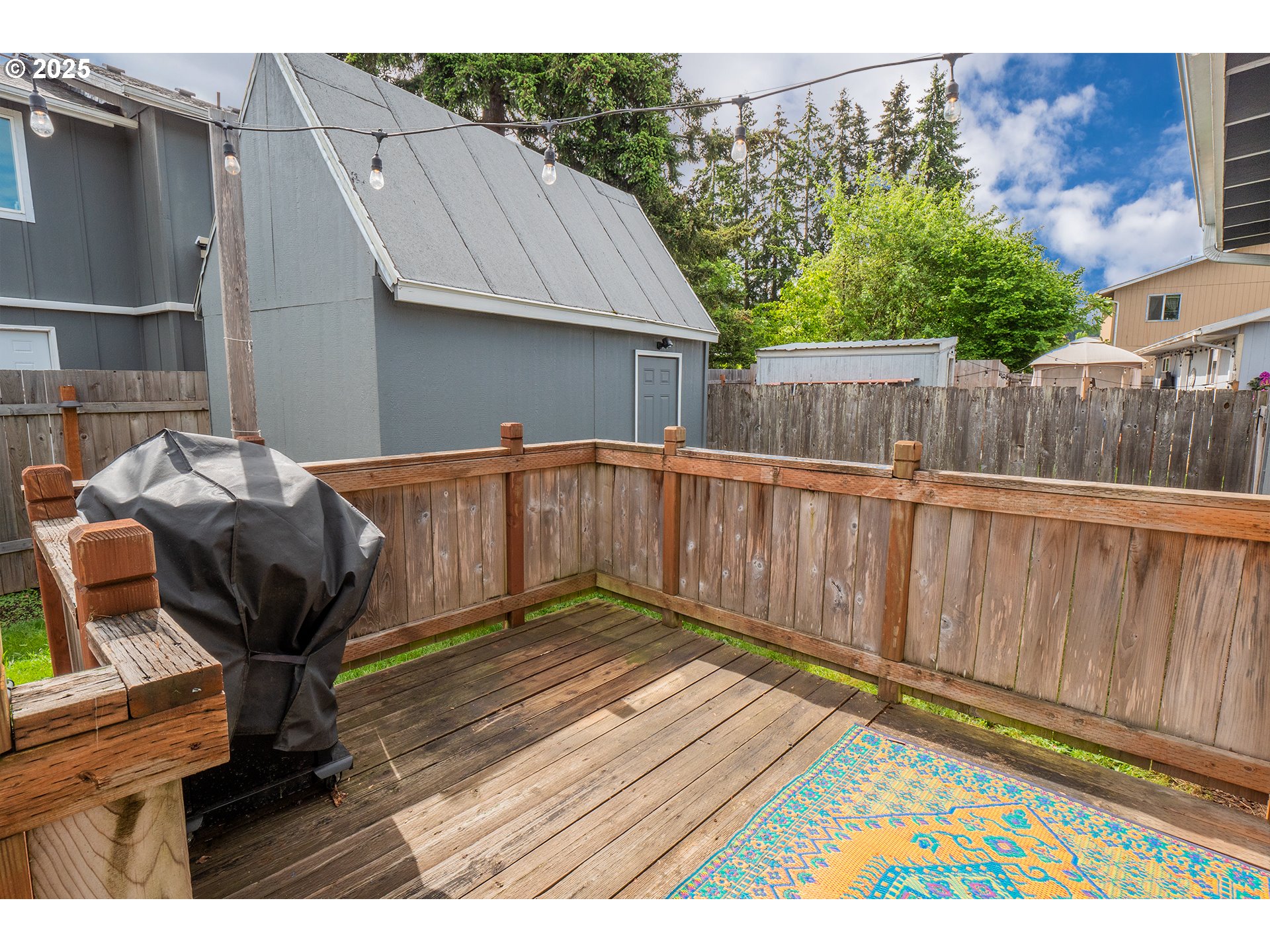 2111 South Bertelsen Road Eugene, OR 97405 - Photo 30 of 32 a view of a wooden fence