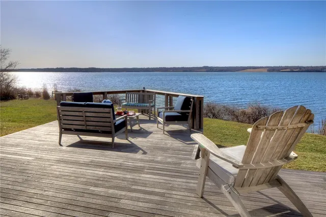 $3,250,000 | 6 June Way, Little Compton, RI 02837