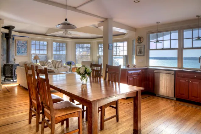 $3,250,000 | 6 June Way, Little Compton, RI 02837