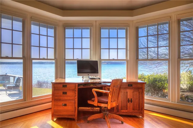 $3,250,000 | 6 June Way, Little Compton, RI 02837