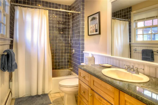 $3,250,000 | 6 June Way, Little Compton, RI 02837