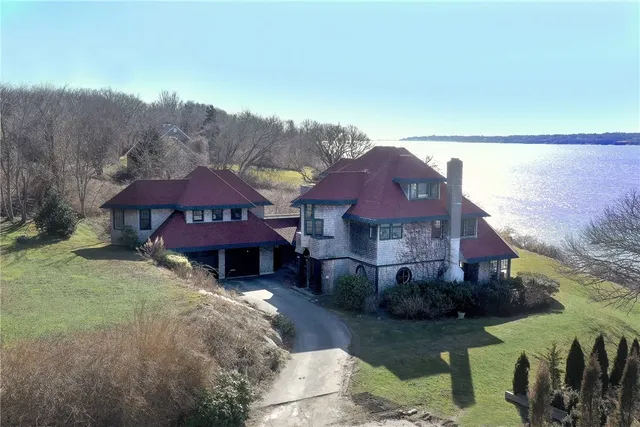 $3,250,000 | 6 June Way, Little Compton, RI 02837