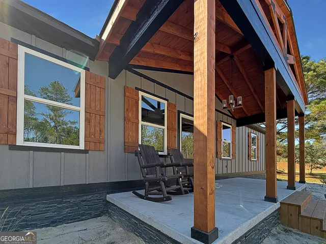 a view of an entryway of house