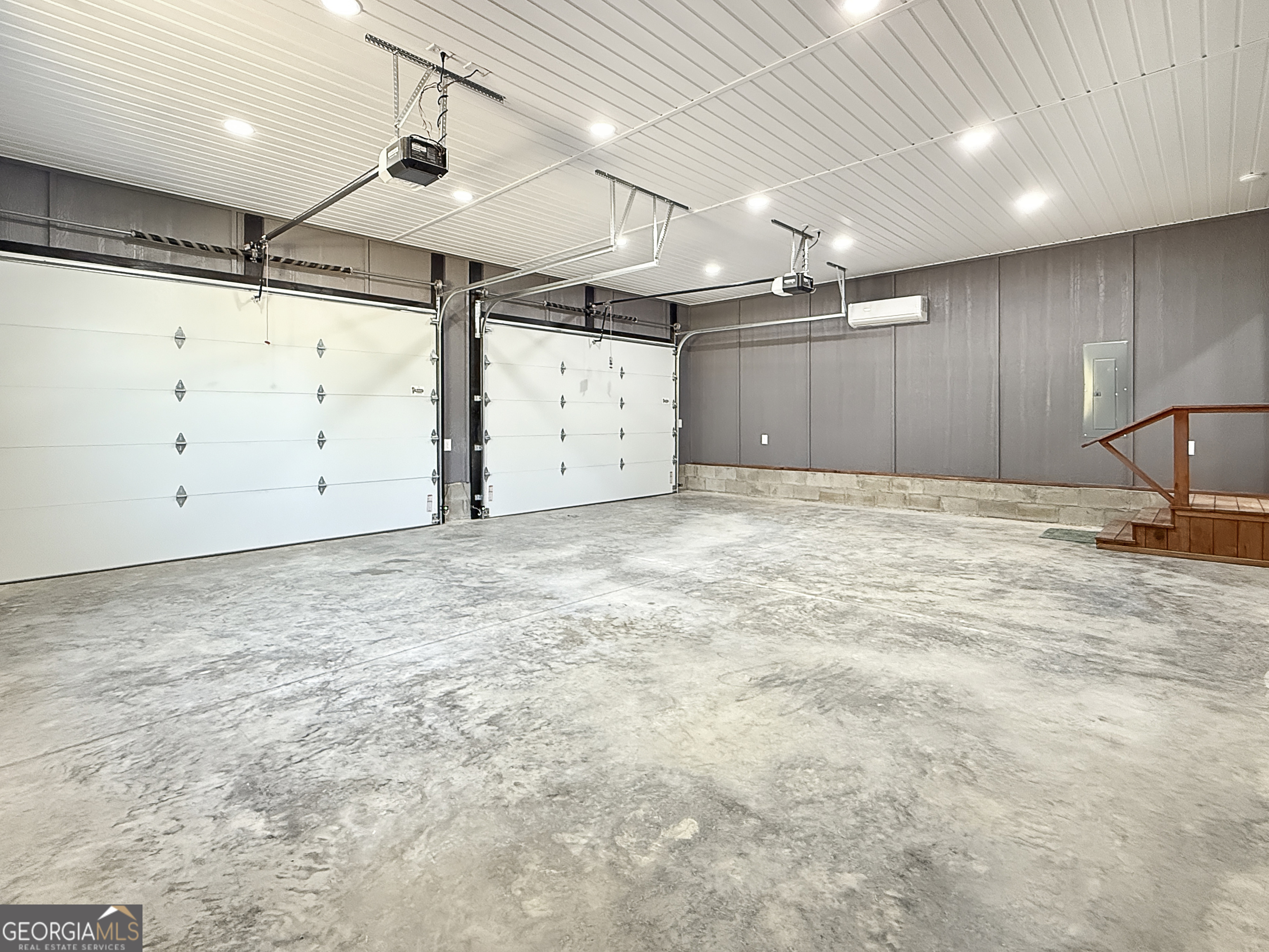 29 Chisholm Street Nahunta, GA 31553 - Photo 47 of 49 a view of a garage