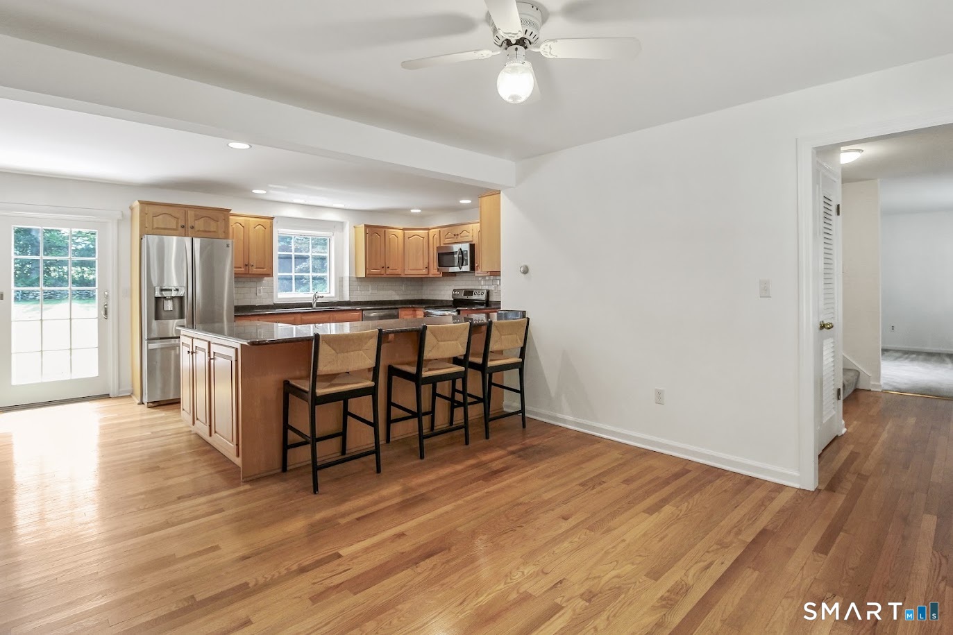 45 Glenbrook Road Trumbull, CT 06611 - Photo 3 of 26 Gallery Image 3