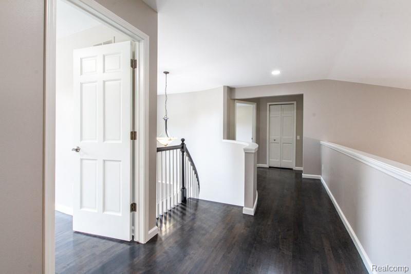1461 Sandy Ridge Drive Rochester Hills, MI 48306 - Photo 27 of 39