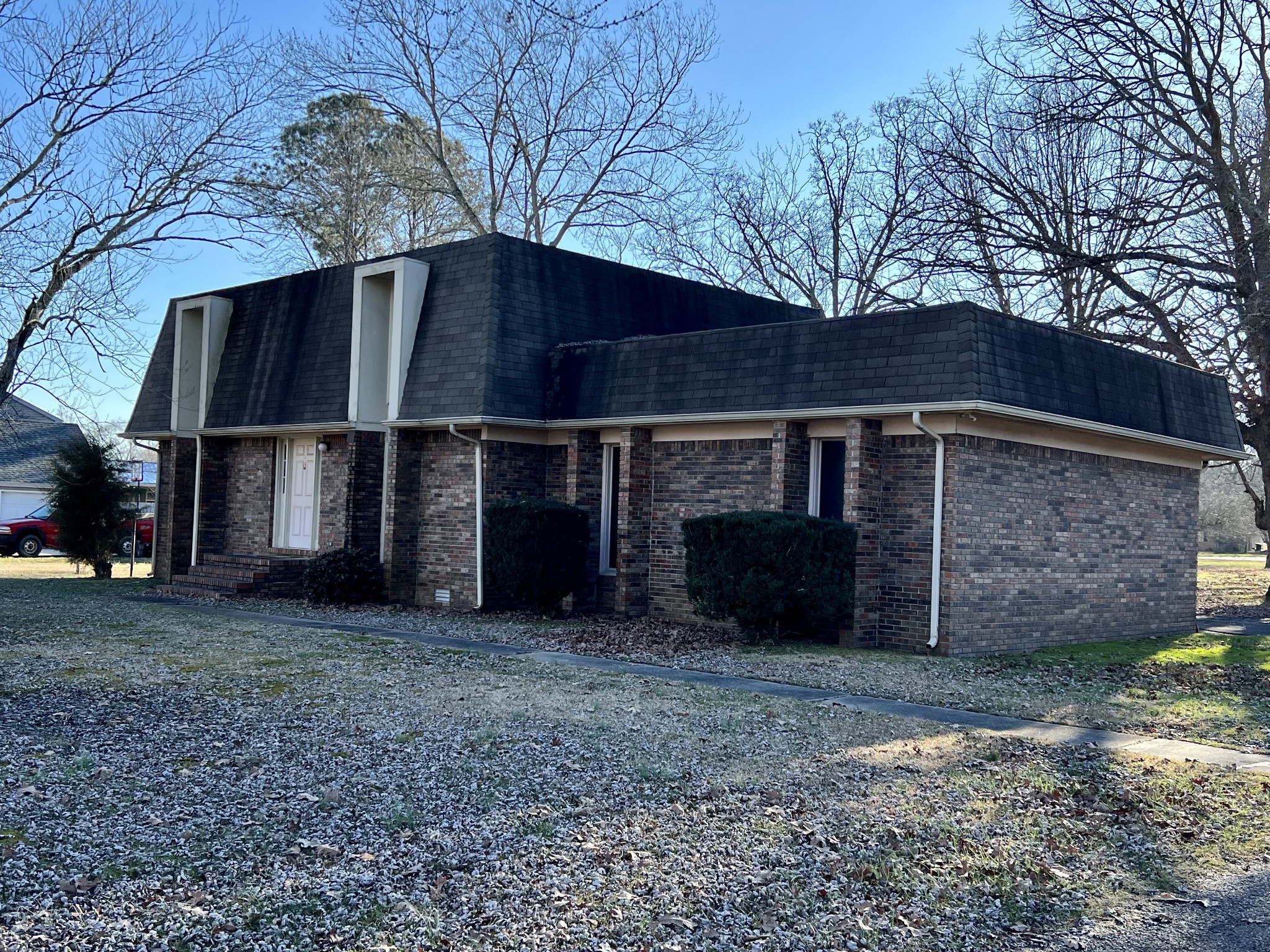 502 12 Oaks Road Tullahoma, TN 37388 - Photo 4 of 29 Gallery Image 4