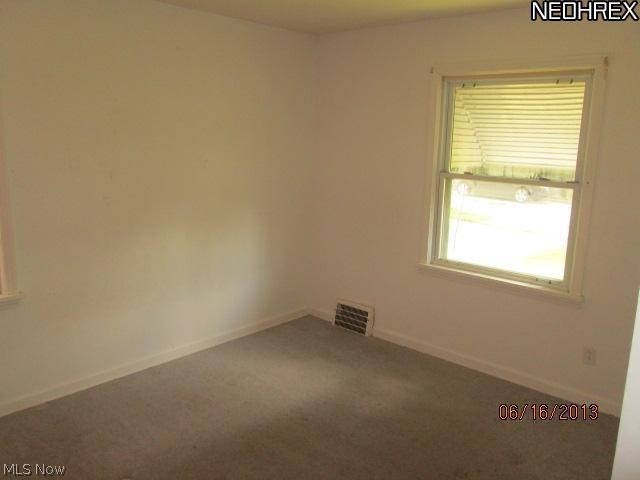 12607 Orme Road Cleveland, OH 44125 - Photo 8 of 18 Gallery Image 8