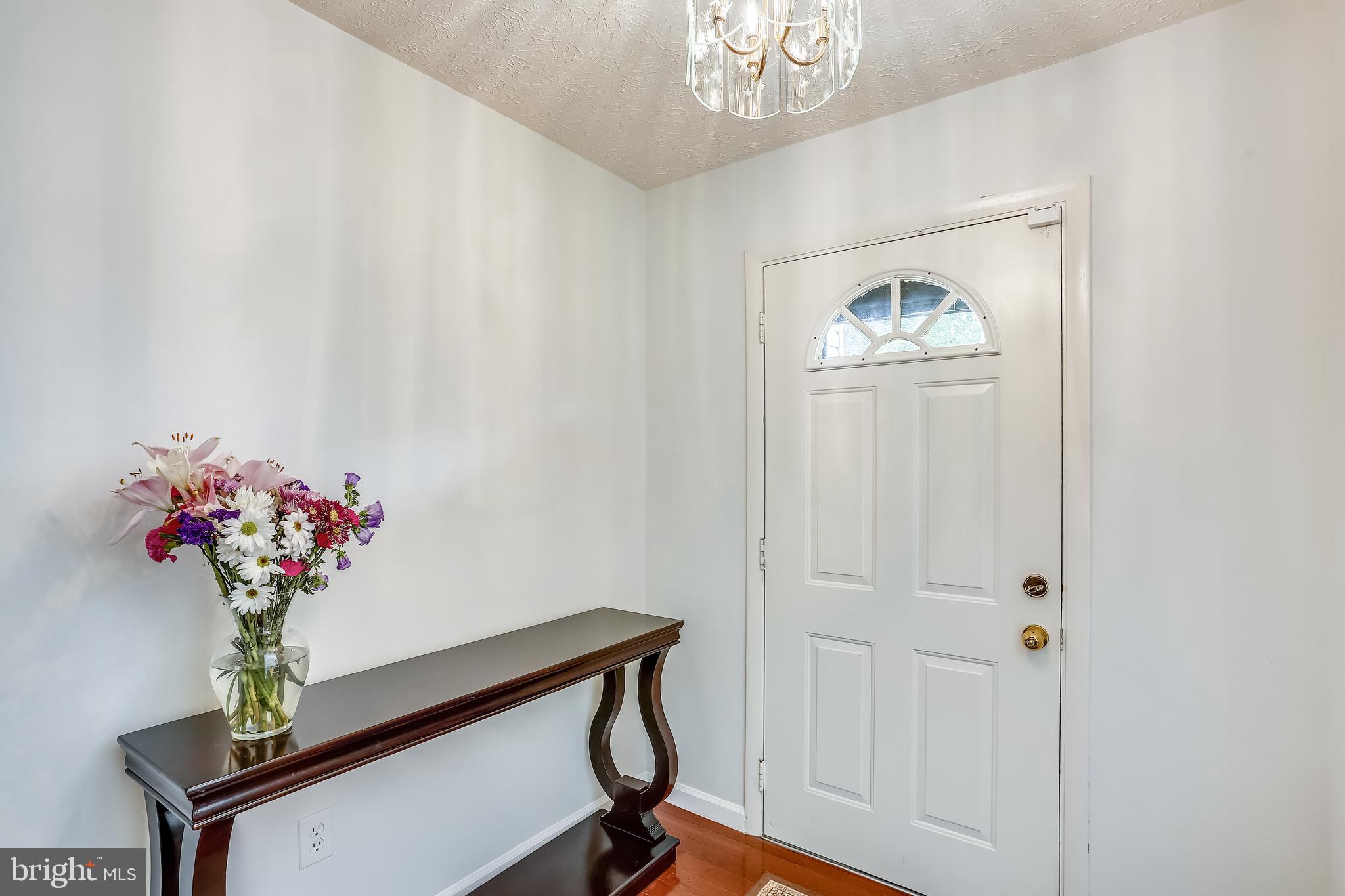 12025 Cheyenne Road Gaithersburg, MD 20878 - Photo 2 of 28 Foyer