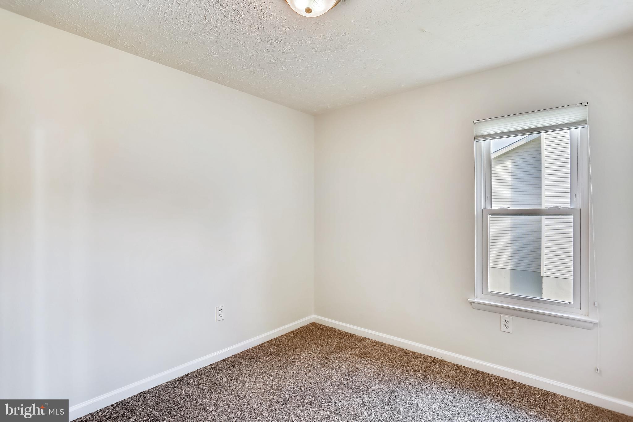 12025 Cheyenne Road Gaithersburg, MD 20878 - Photo 17 of 28 Bedroom 3