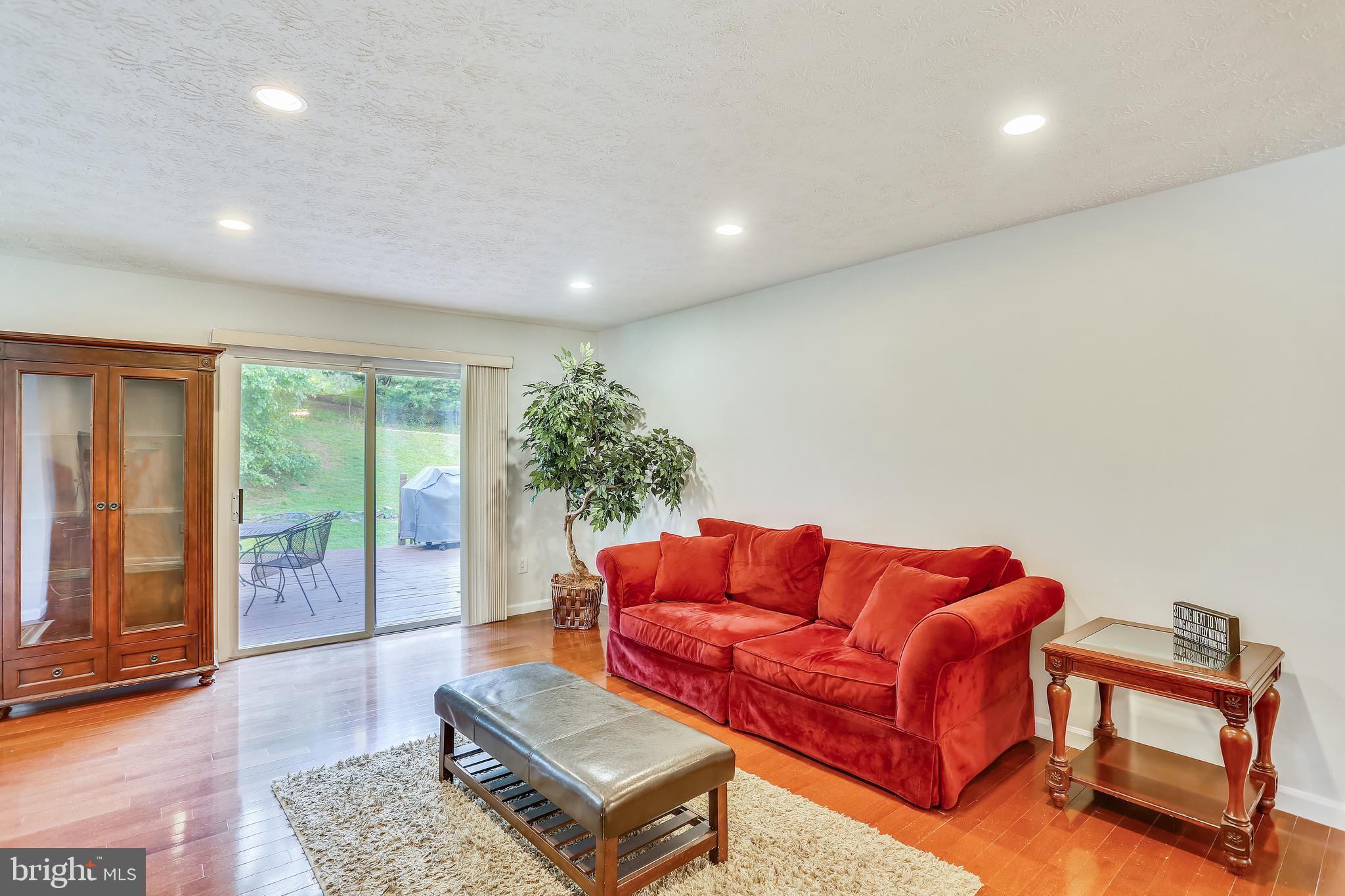 12025 Cheyenne Road Gaithersburg, MD 20878 - Photo 10 of 28 Den