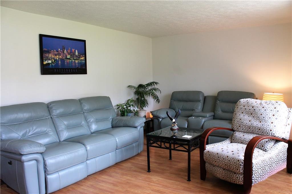 640 Bairdford Road Gibsonia, PA 15044 - Photo 9 of 16 Living Room