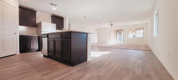 $1,895 | 1543 East Inouye Drive, Casa Grande, AZ 85122