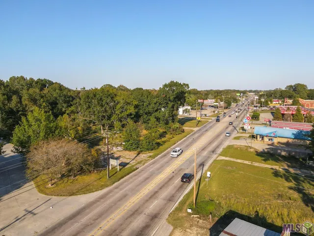 $900,000 | 8899 Greenwell Springs Road, Baton Rouge, LA 70814