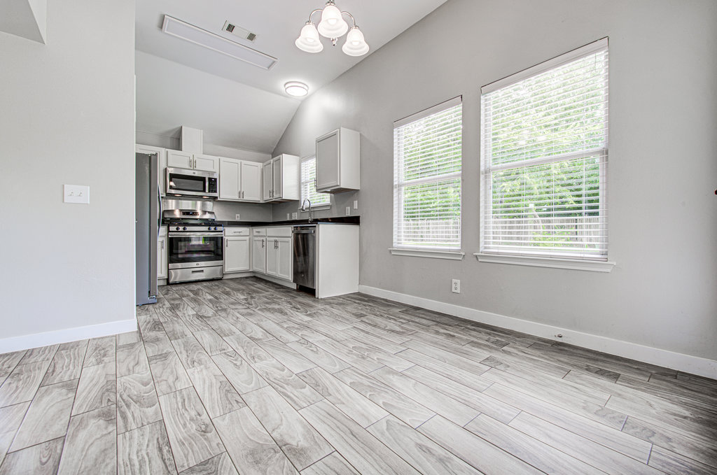 1302 Crete Lane Pflugerville, TX 78660 - Photo 9 of 26 Gallery Image 9