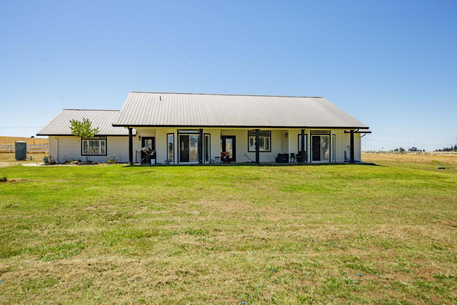 19255 Brandt Road Lodi, CA 95240 - Photo 4 of 57