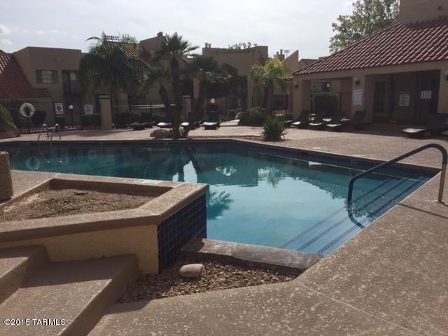 1200 East River Road, Unit J118 Tucson, AZ 85718 - Photo 18 of 21