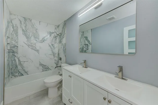 $347,900 | 6208 Florida Circle East, Apollo Beach, FL 33572