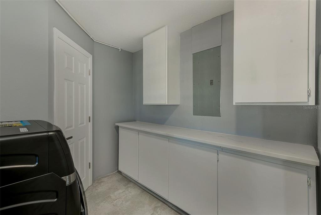 6208 Florida Circle East Apollo Beach, FL 33572 - Photo 28 of 43 a utility room with a sink