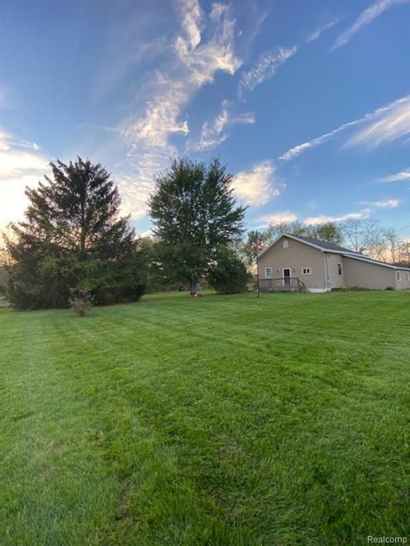 4451 Center Road Linden, MI 48451 - Photo 8 of 17