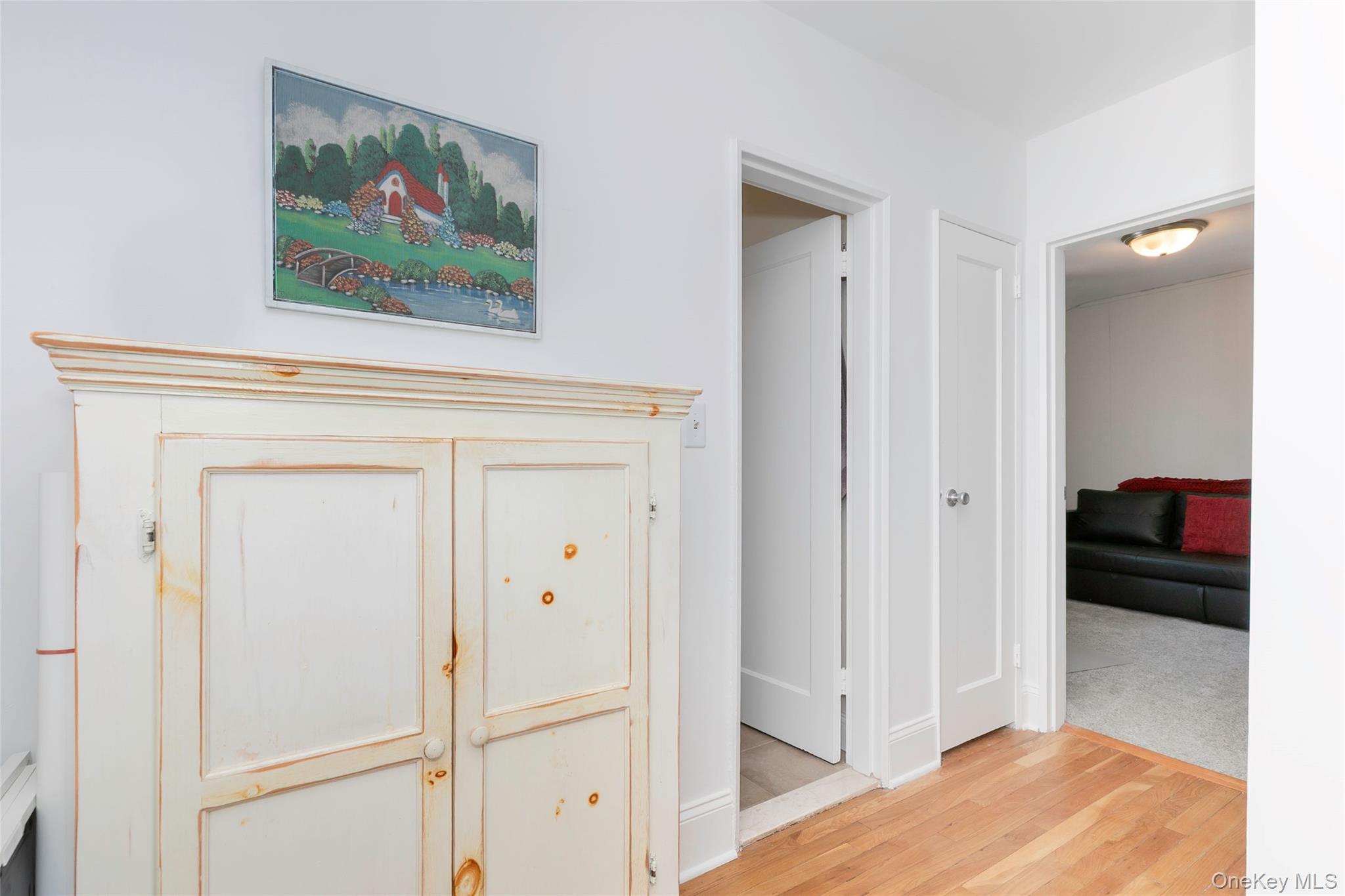 3 Peck Avenue, Unit 311B Rye, NY 10580 - Photo 14 of 20 Upstairs Hallway