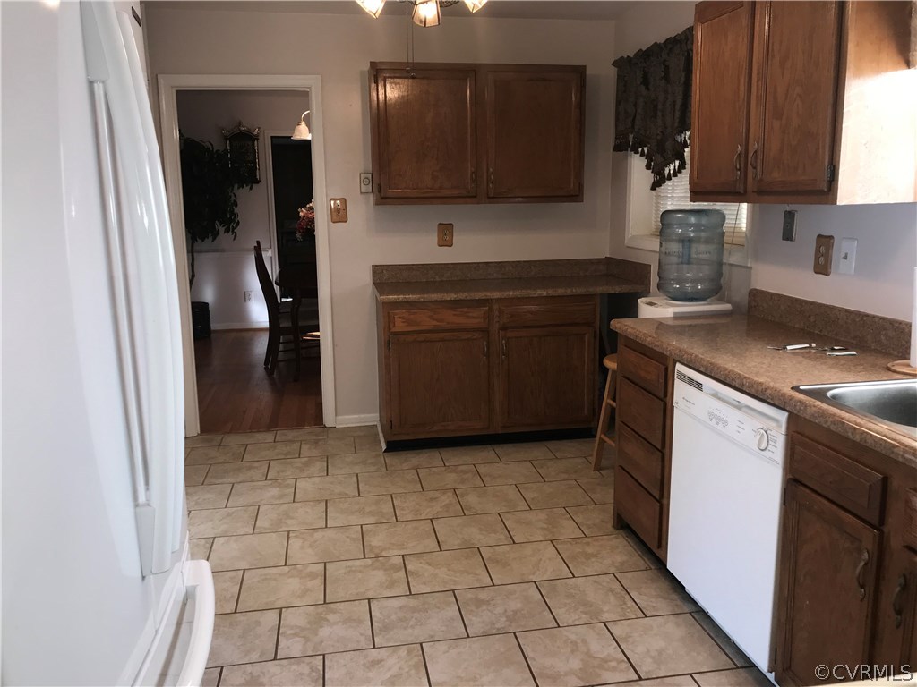 11921 Old Buckingham Road Midlothian, VA 23113 - Photo 7 of 16 Gallery Image 7