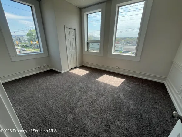 $1,800 | 802 Main Street, Unit C, Peckville, PA 18452