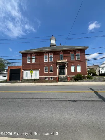 $1,800 | 802 Main Street, Unit C, Peckville, PA 18452