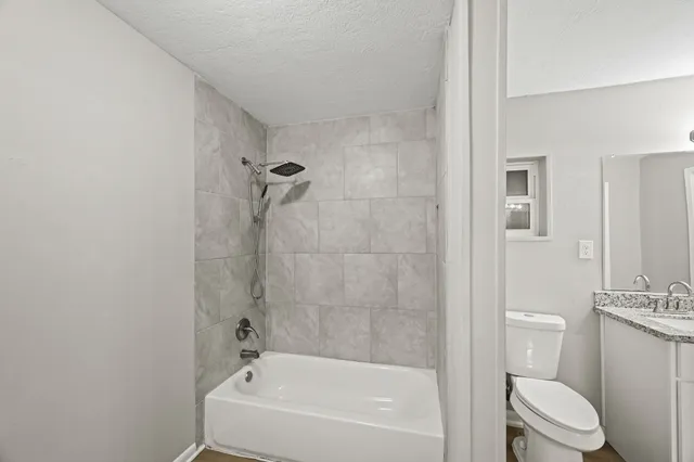 $215,000 | 605 West Avenue, Pasadena, TX 77502