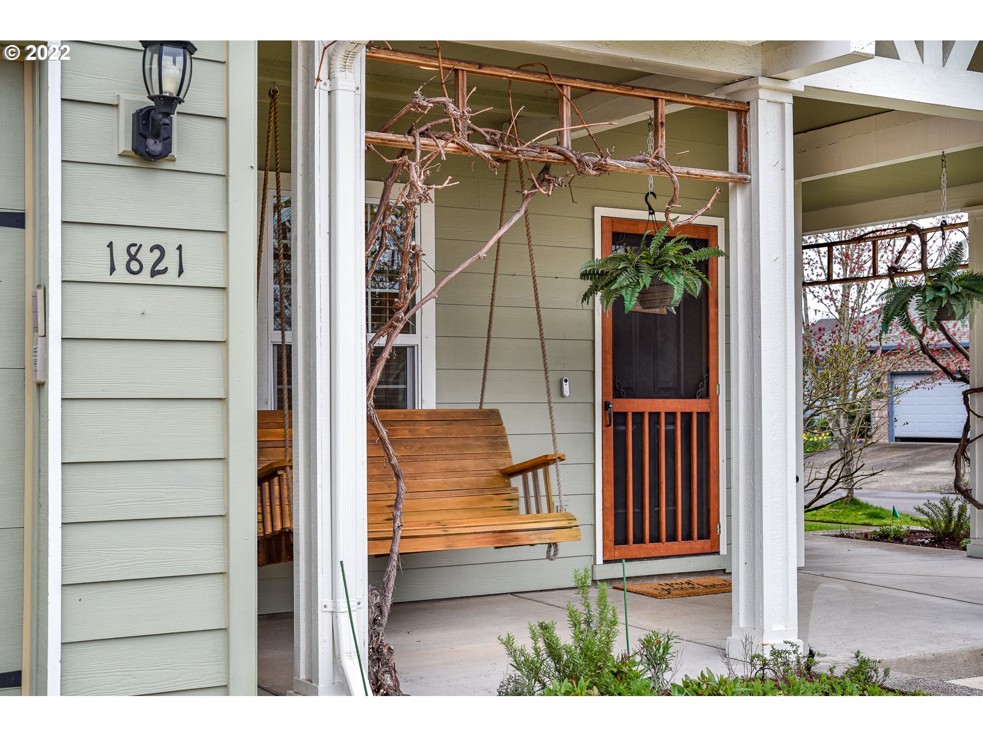 1821 Oakville Crossing Eugene, OR 97402 - Photo 2 of 26