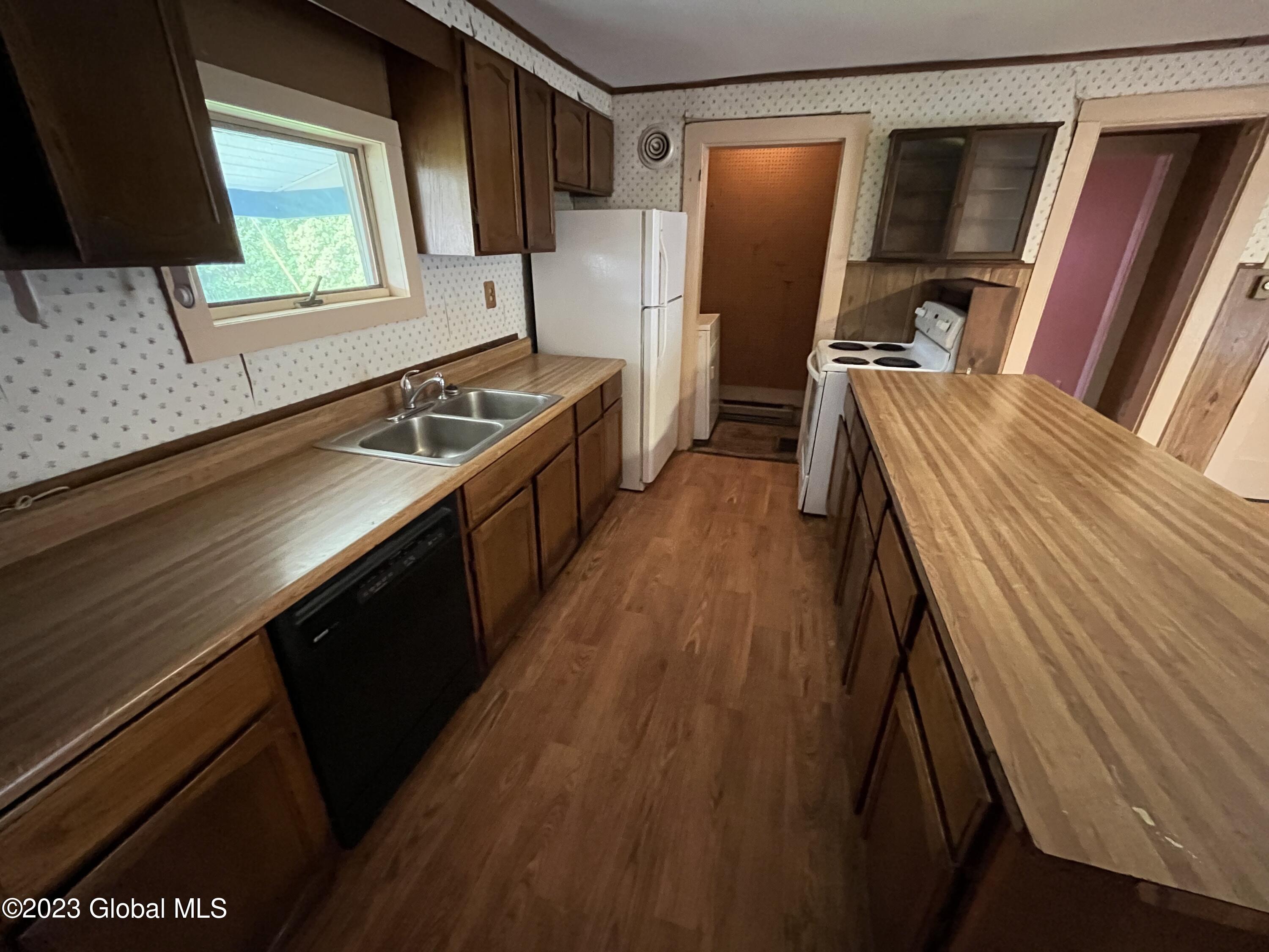 108 Veteran's Drive Cobleskill, NY 12043 - Photo 10 of 22 IMG_1867 2