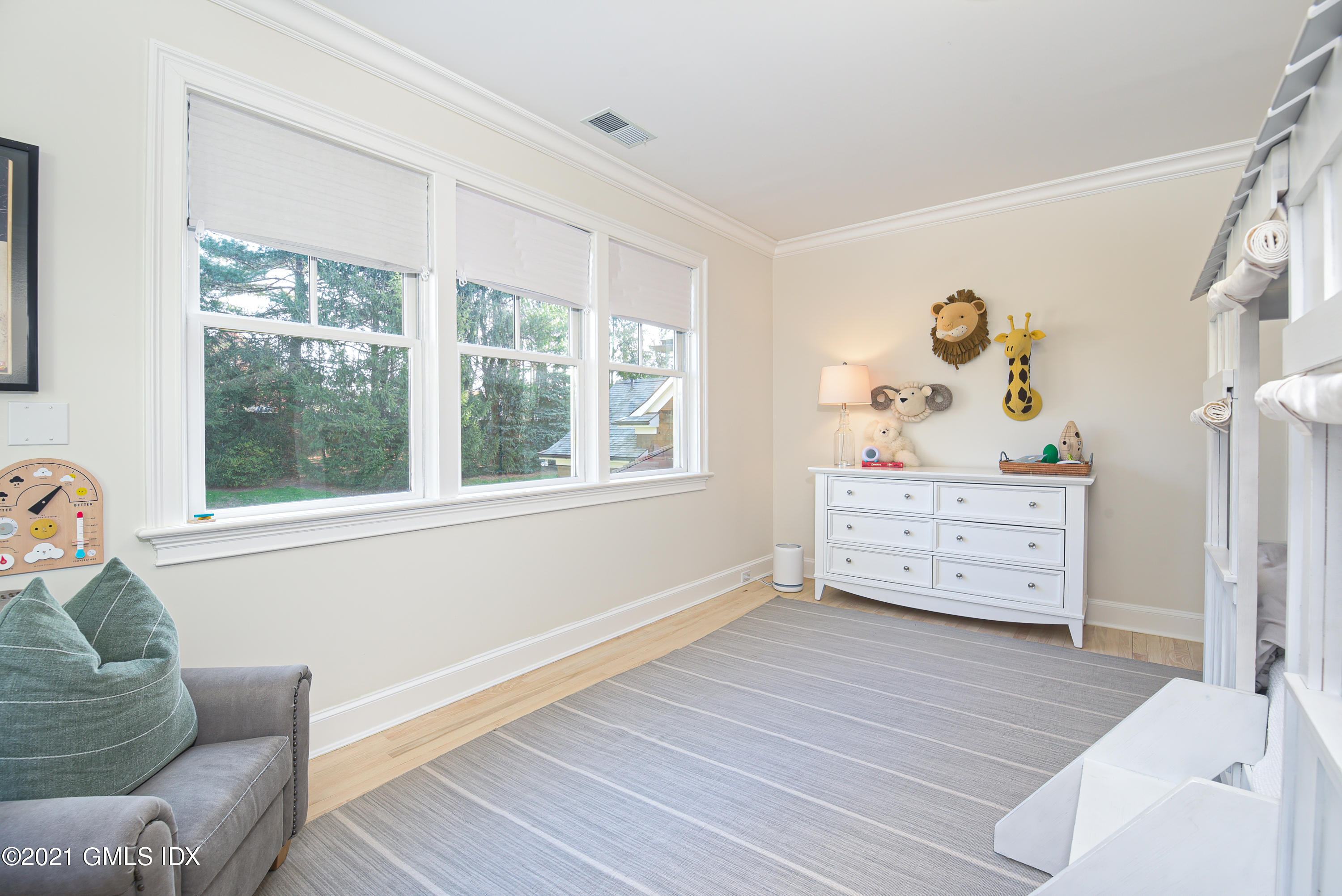 44 Glen Avon Drive Riverside, CT 06878 - Photo 23 of 39 a room with furniture and window