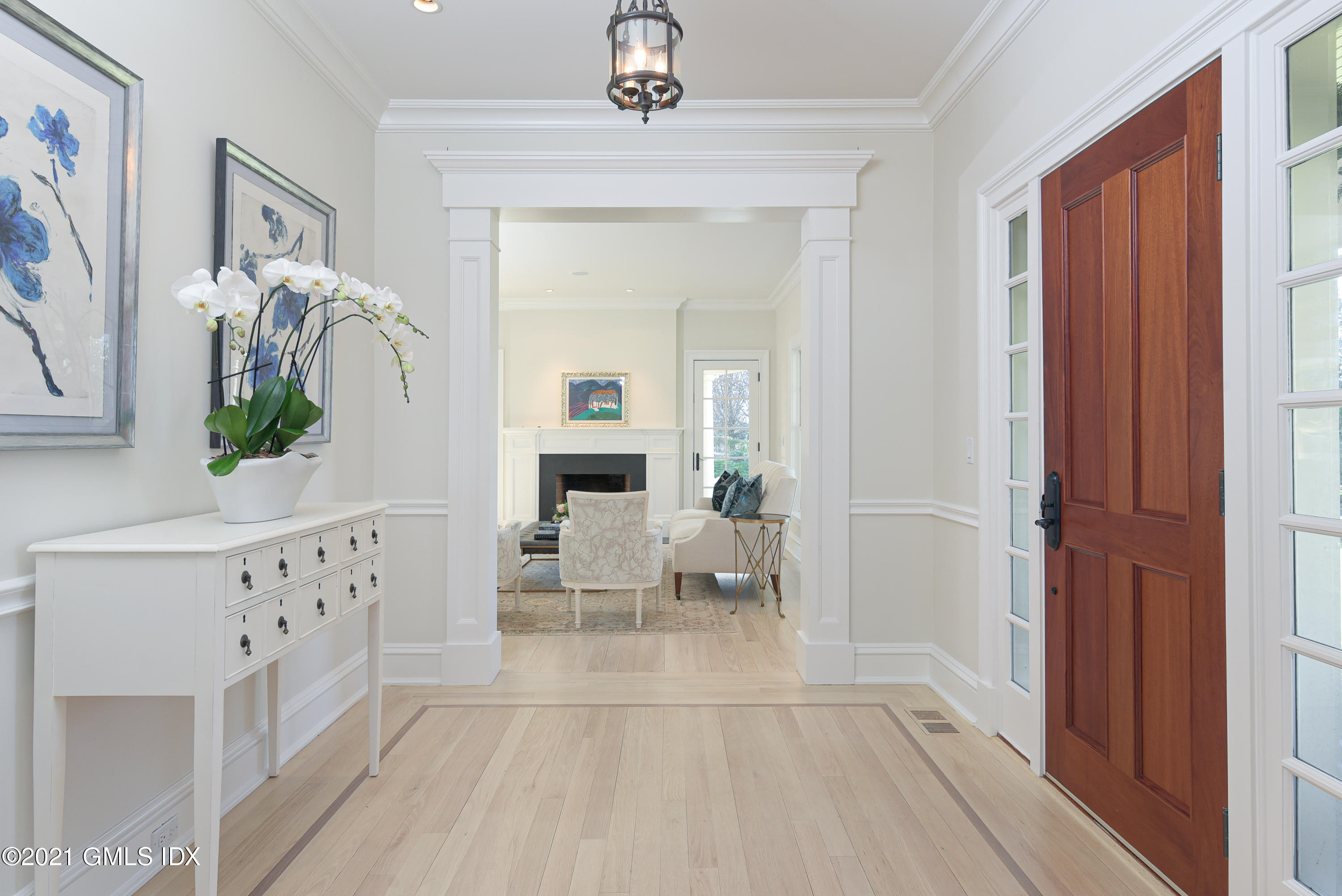44 Glen Avon Drive Riverside, CT 06878 - Photo 3 of 39 a living room with furniture and wooden floor