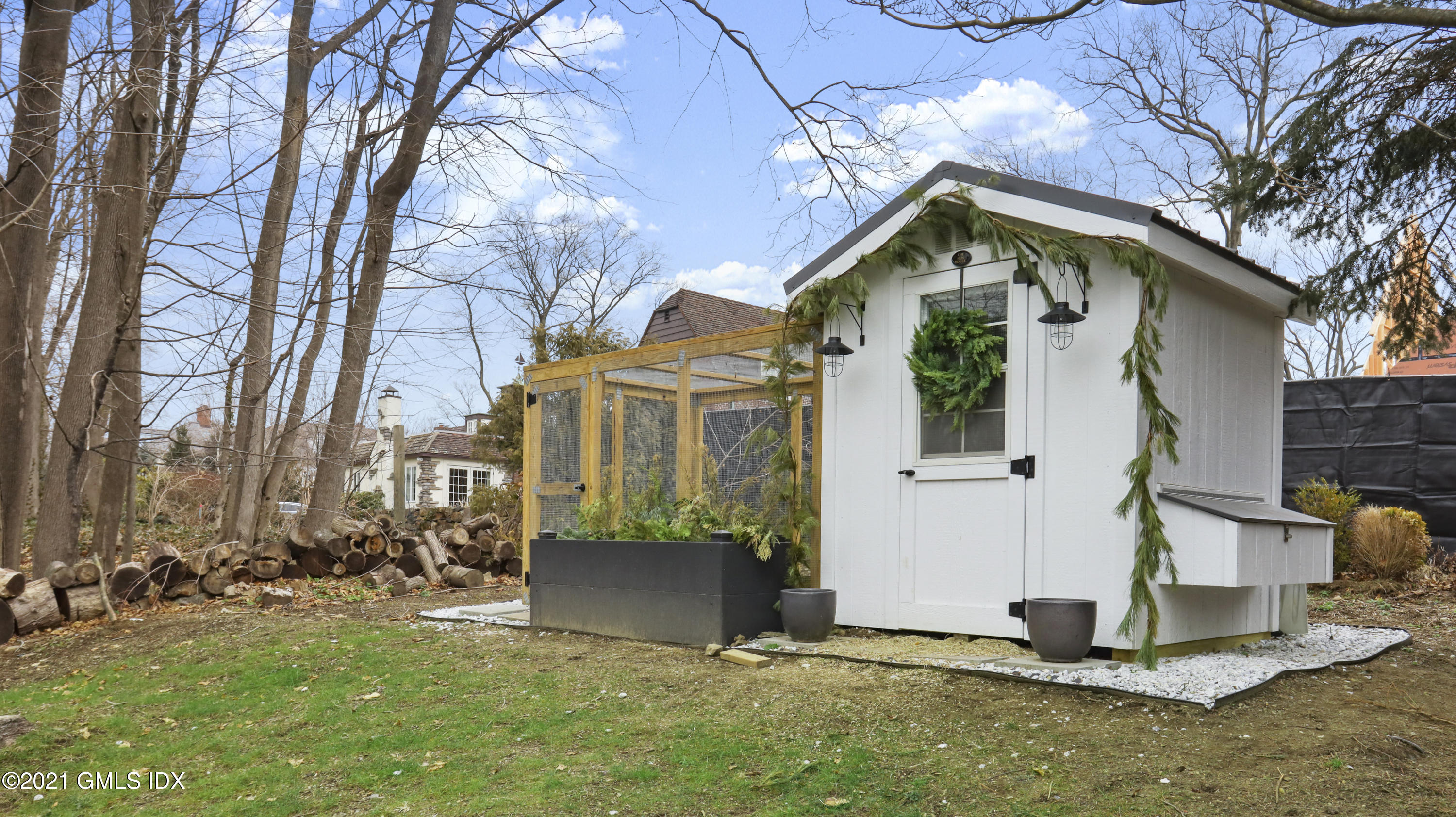 44 Glen Avon Drive Riverside, CT 06878 - Photo 34 of 39 a front view of house with yard