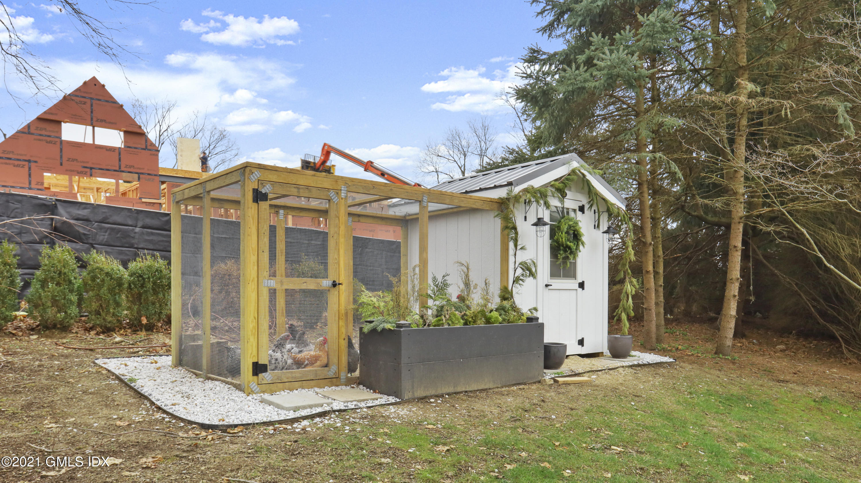 44 Glen Avon Drive Riverside, CT 06878 - Photo 35 of 39 front view of a house with a yard