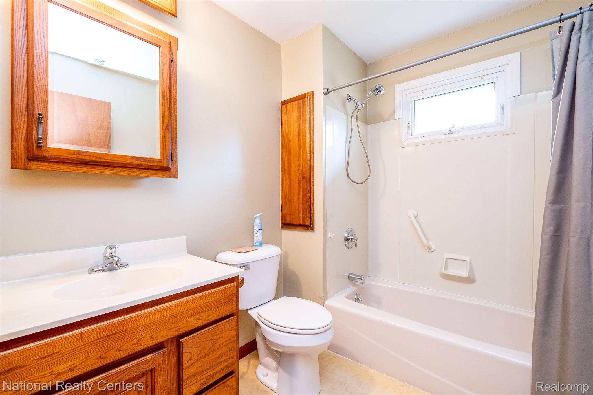 10625 Dewitt Road Belleville, MI 48111 - Photo 21 of 46 Gallery Image 21