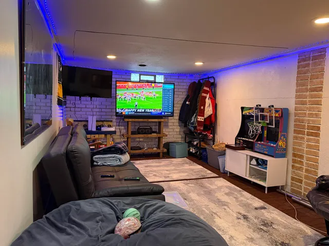 $249,900 | 3657 South 81st Street, Milwaukee, WI 53220