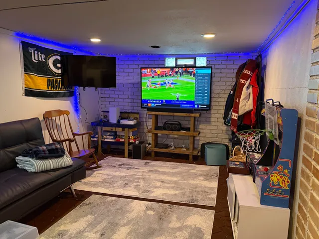 $249,900 | 3657 South 81st Street, Milwaukee, WI 53220