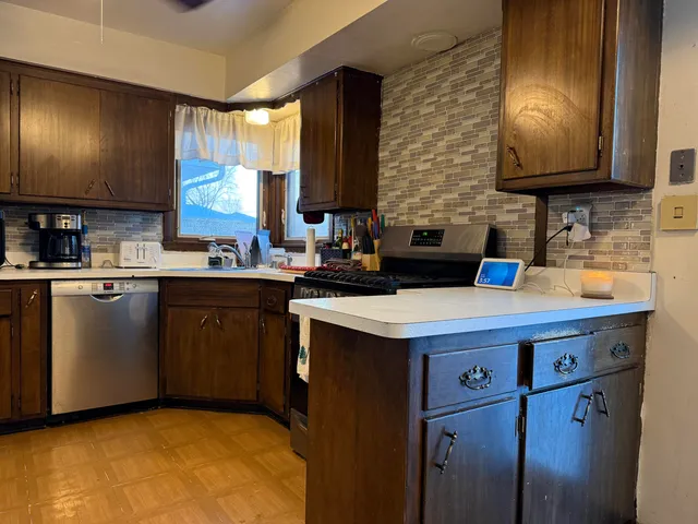 $249,900 | 3657 South 81st Street, Milwaukee, WI 53220