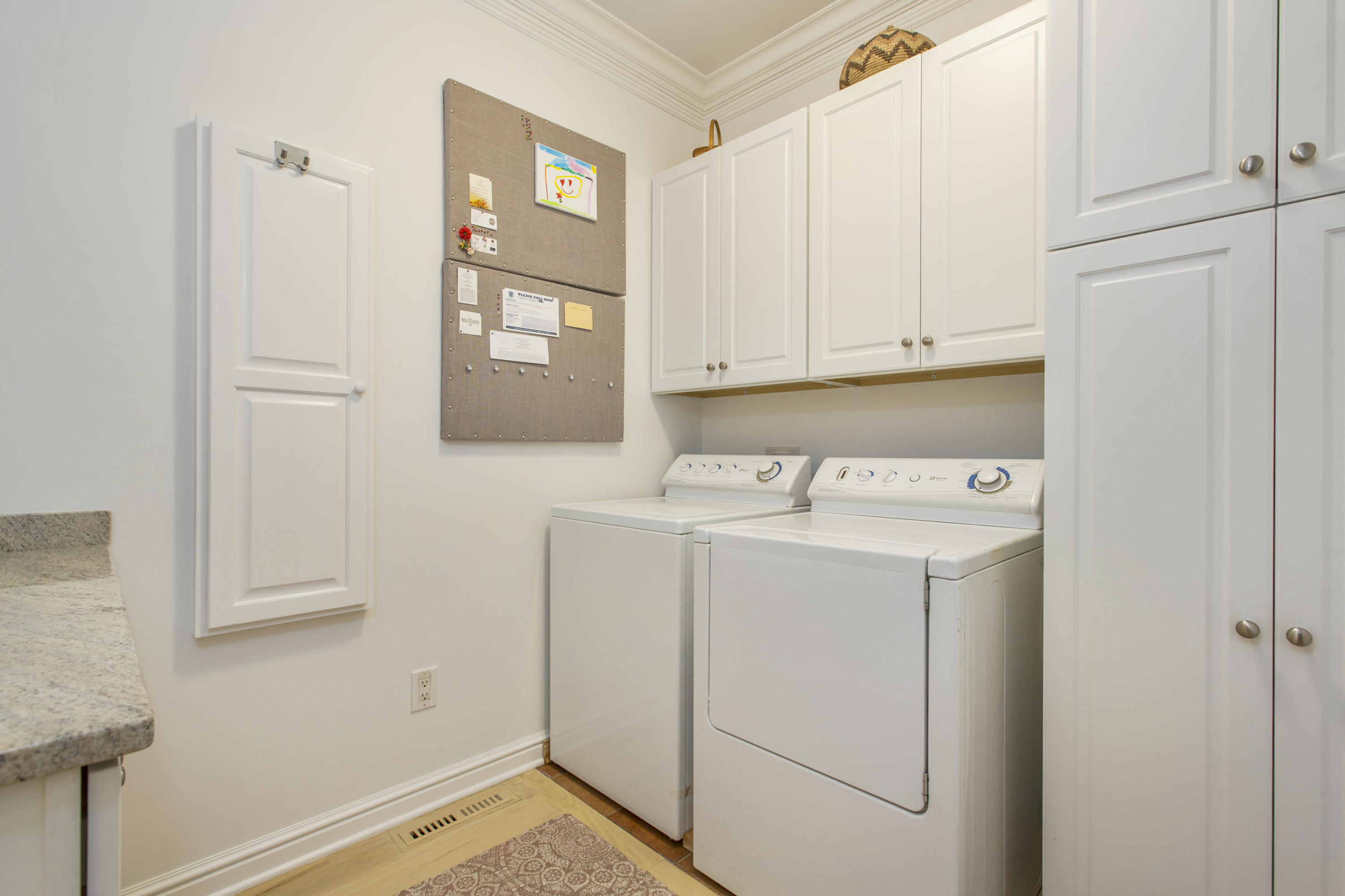 30 Richmond Hill Road, Unit 4 New Canaan, CT 06840 - Photo 17 of 40 a utility room with dryer and washer