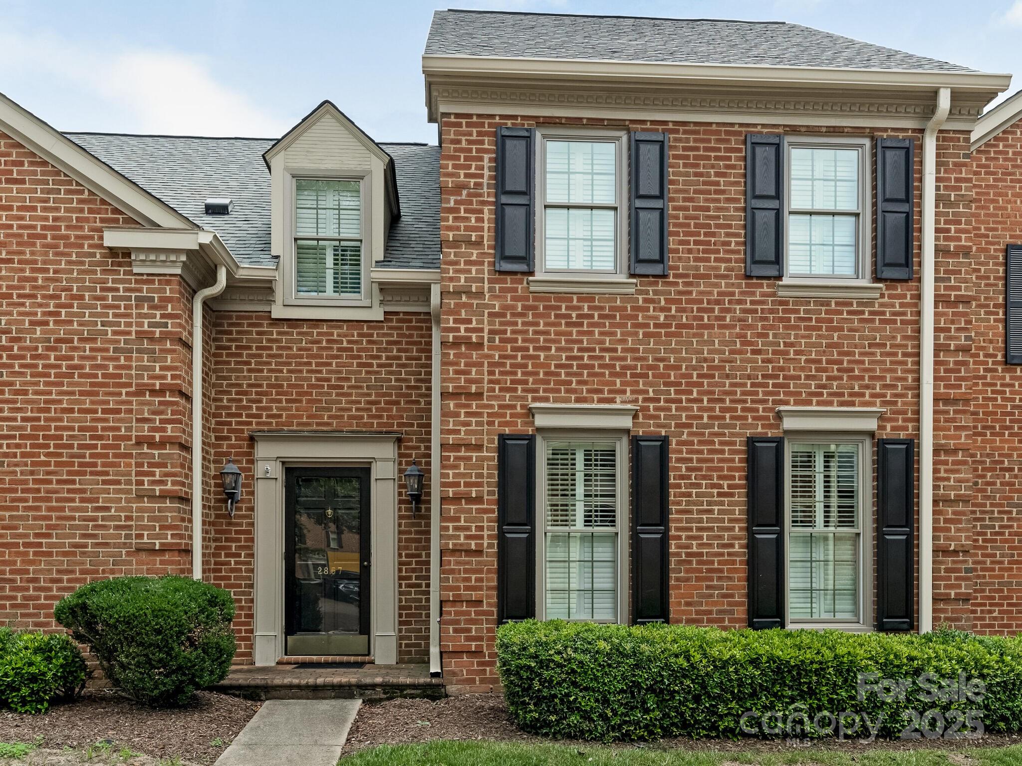 2857 Sharon View Road Charlotte, NC 28210 - Photo 3 of 33 Gallery Image 3