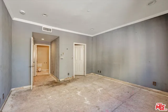 $794,900 | 621 East Olive Avenue, Unit 106, Burbank, CA 91501