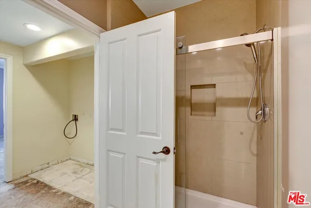 $794,900 | 621 East Olive Avenue, Unit 106, Burbank, CA 91501