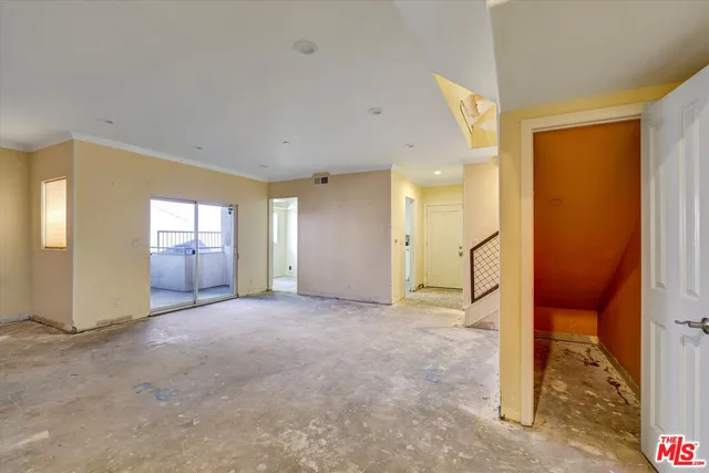 $794,900 | 621 East Olive Avenue, Unit 106, Burbank, CA 91501