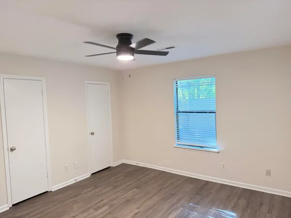 $1,825 | 186 Dorchester Manor Boulevard, Unit B, North Charleston, SC 29420