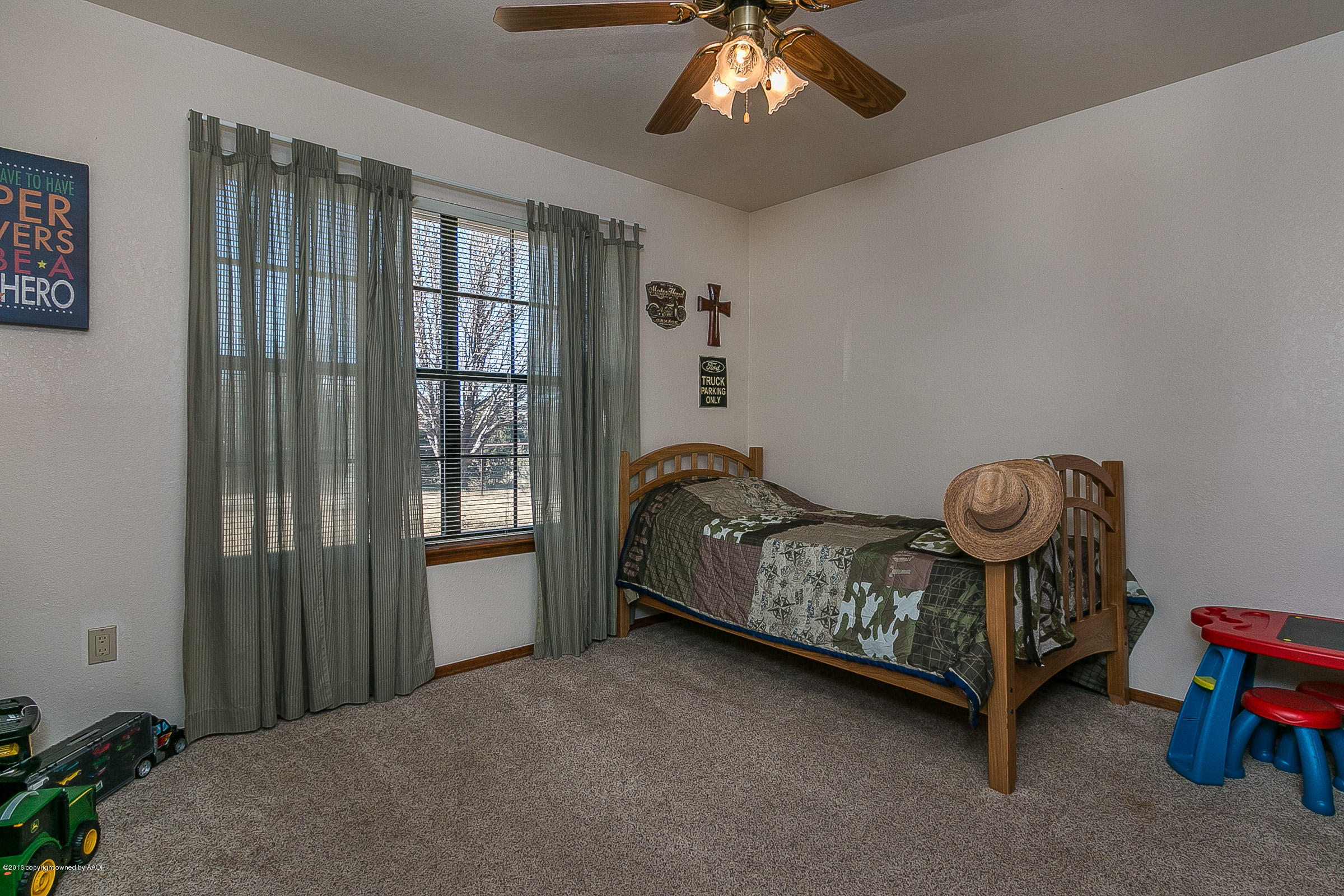 311 Deahl Road Fritch, TX 79036 - Photo 19 of 46 018_Bedroom 3