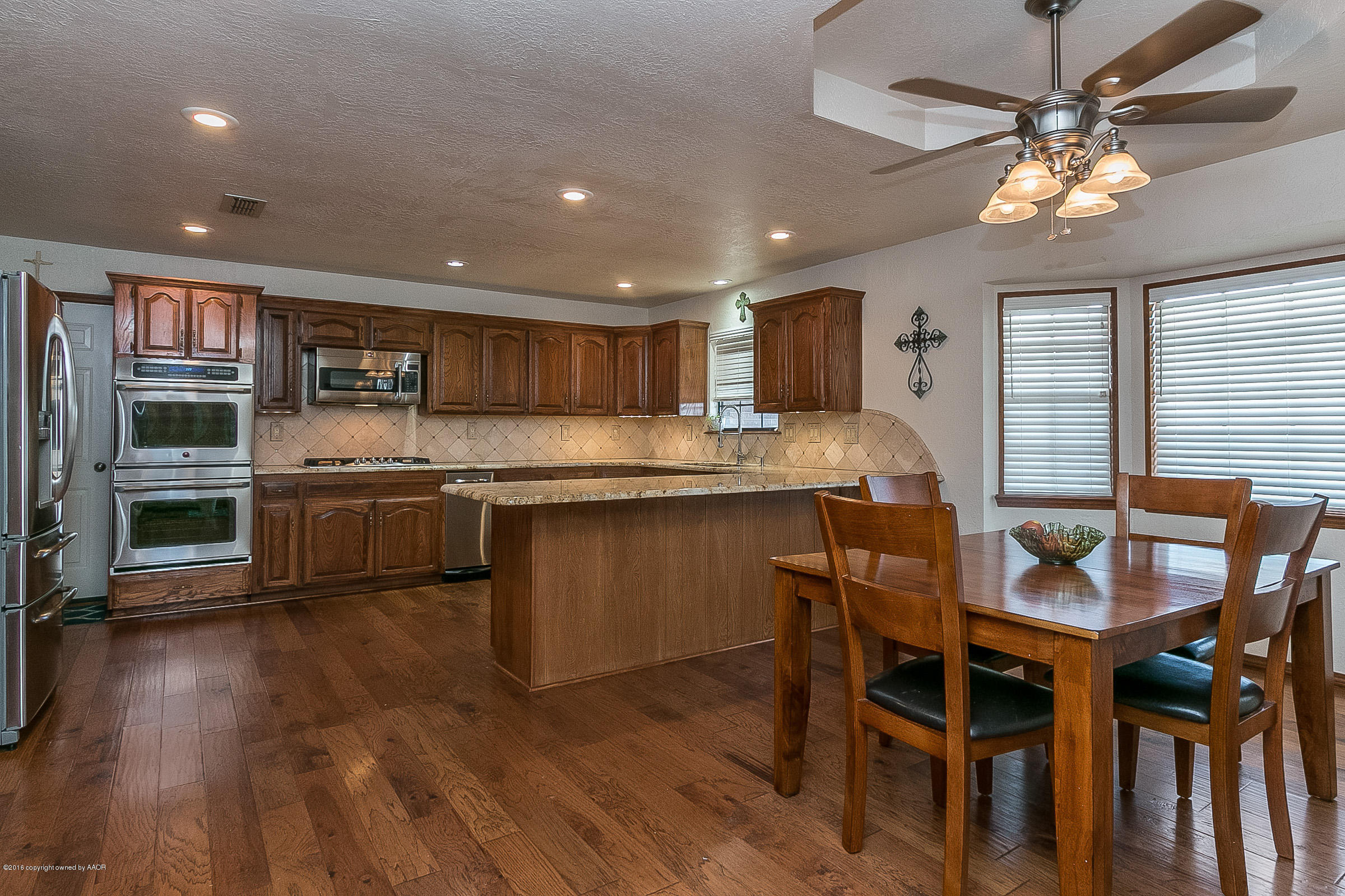 311 Deahl Road Fritch, TX 79036 - Photo 9 of 46 008_Dining And Kitchen