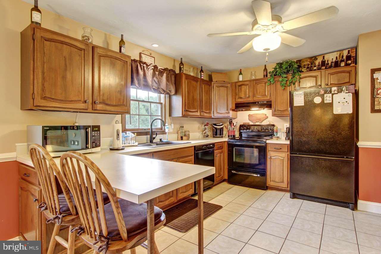 2236 Chestnut Road York, PA 17408 - Photo 8 of 25